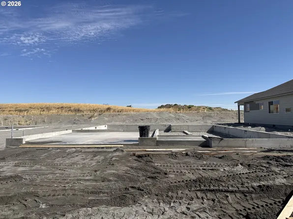853 E Kinsley Ave, Hermiston, OR 97838