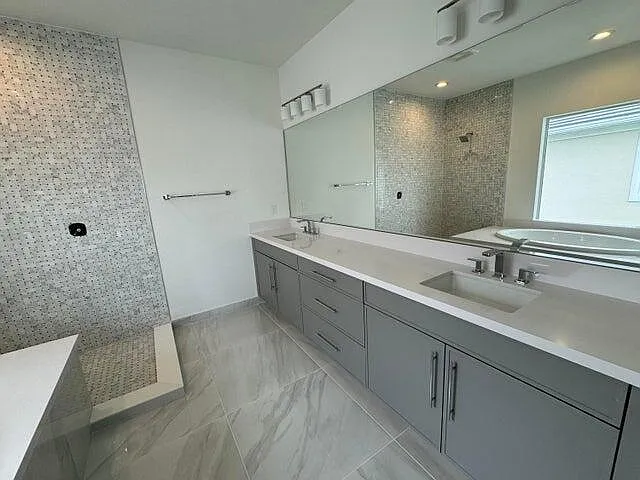 12586 Nautilus Cir — Photo 13