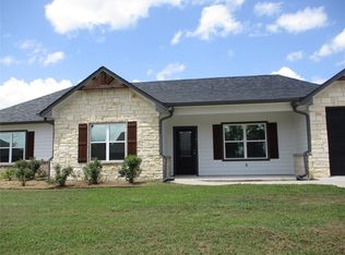 147 Mill St, Emory, TX 75440