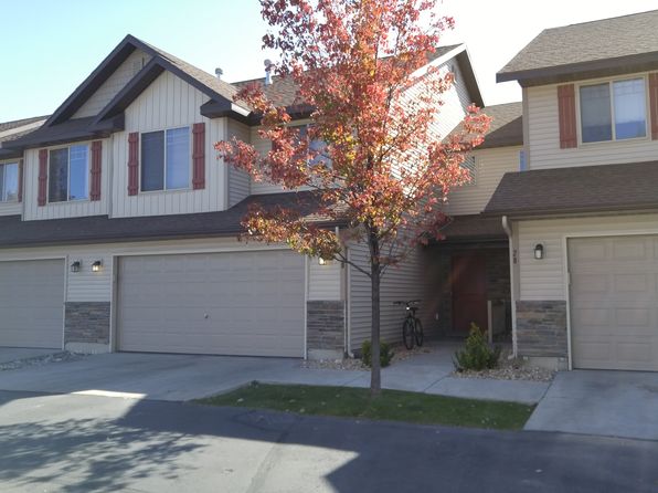 46 Fairway Ln