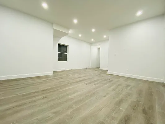 Rented by Blue Egg Realty Corp | media 5