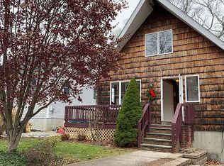 29 Russell Dr, North Kingstown, RI 02852