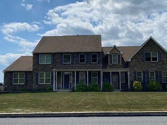 4th image of 3204 Blue Mountain Ln