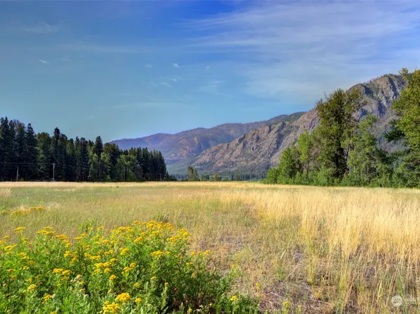 2 Kumm Road, Winthrop, WA 98862