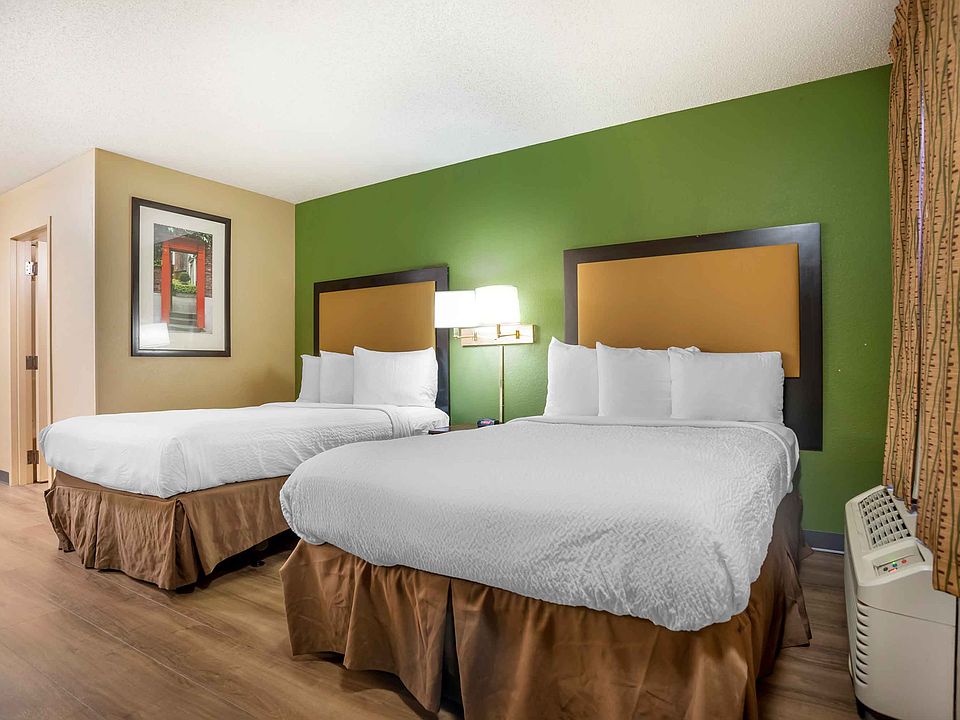 Studio Suite - 2 Full Beds