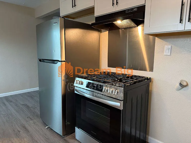 1365 Stillman Ave — Photo 12