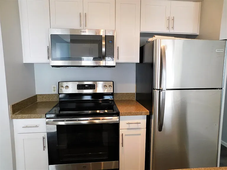 769 Hayes St #505 — Photo 5