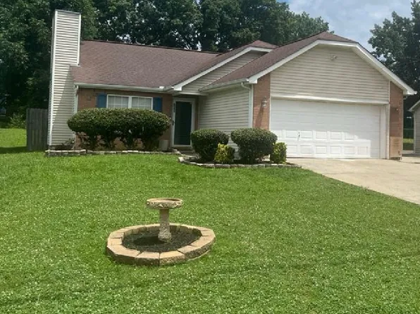 622 Mable Dr, La Vergne, TN 37086