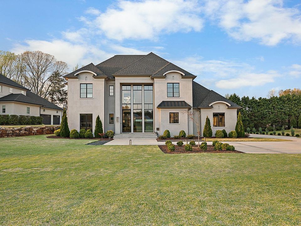 1st image of 559 Adaliz Way