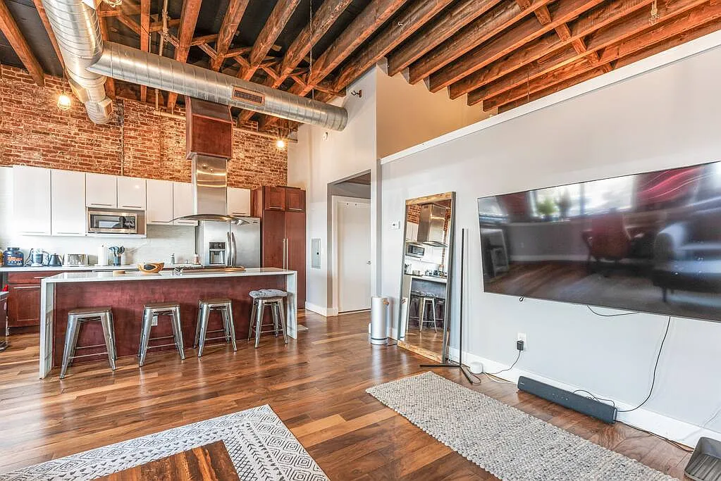 1 bed, $3,200 — Photo 1