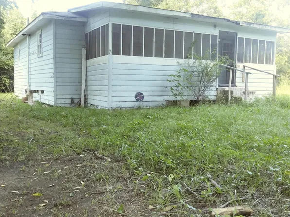 333 Deerpoint Dr, Saint Stephen, SC 29479
