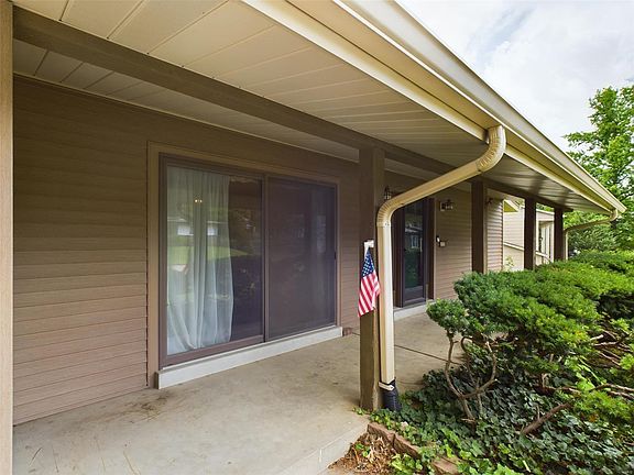 2nd image of 1510 Gold Leaf Dr