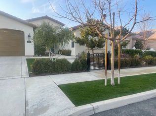 2915 Mandalay Pl, Bakersfield, CA 93311