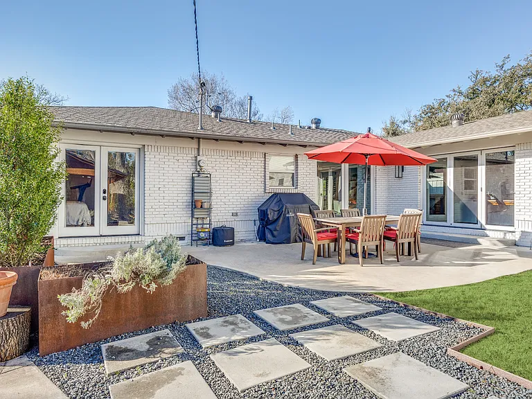 6441 Park Ln — Photo 31