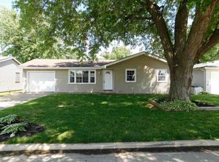 110 Winston Ln, Bartonville, IL