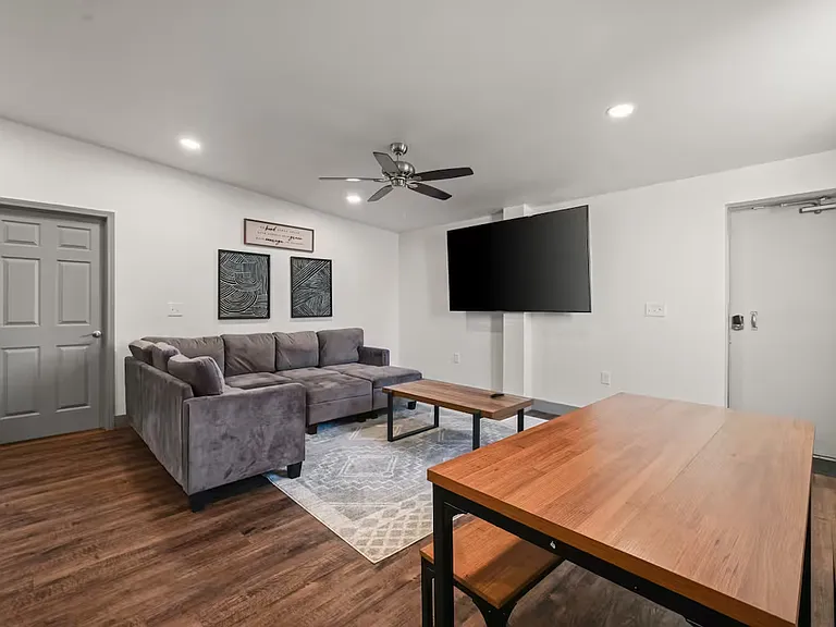 3 Jesse James Dr #A — Photo 5