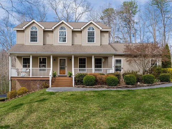 14 Landon Rd, Fairview, NC 28730