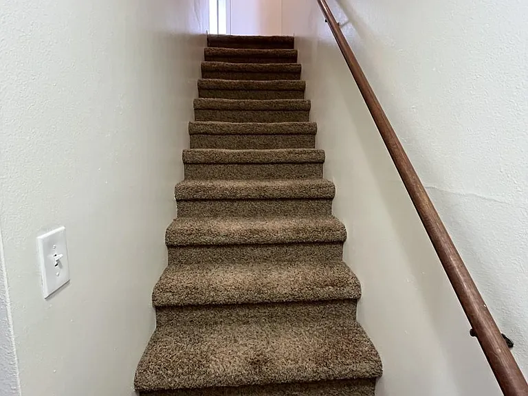 Colby Court — Photo 12