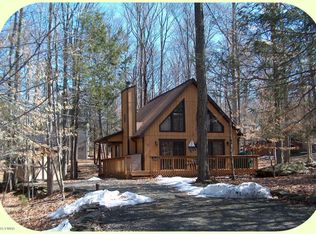 1008 Rainbow Dr, Lake Ariel, PA 18436