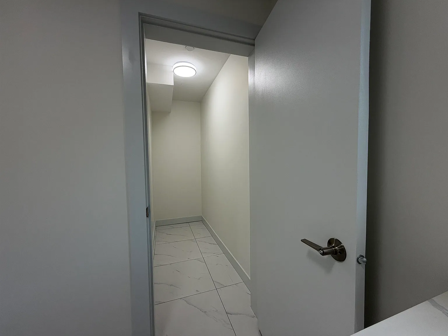 2 bed, 807 sqft, $2,750 — Photo 4