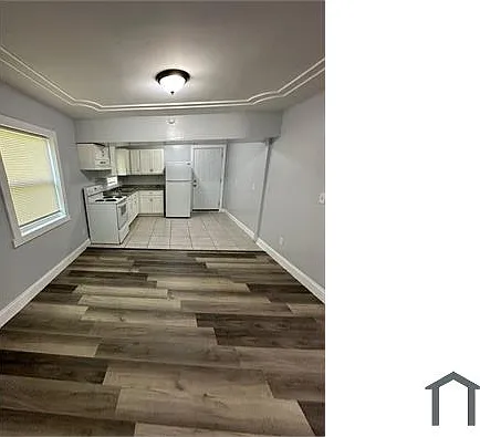 963 Saint Clair St — Photo 23