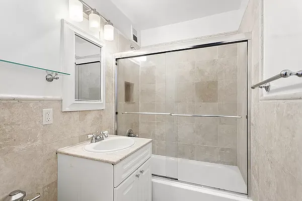 Rented by Compass | media 3