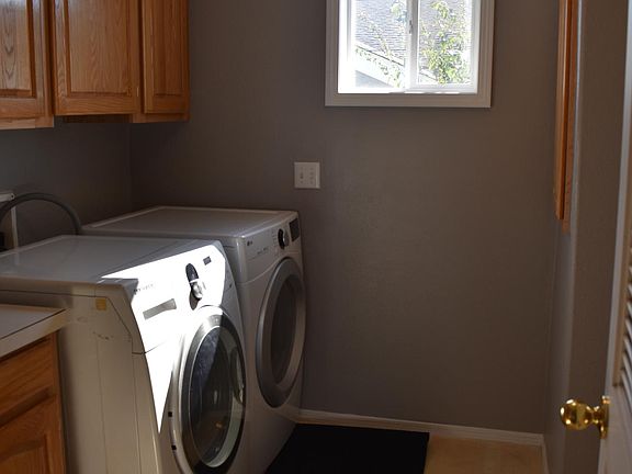 2nd image of 9701 Sheridan Ave S