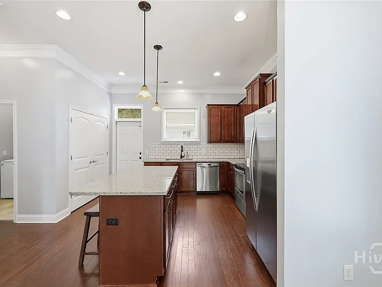1701 Lincoln St — Photo 11