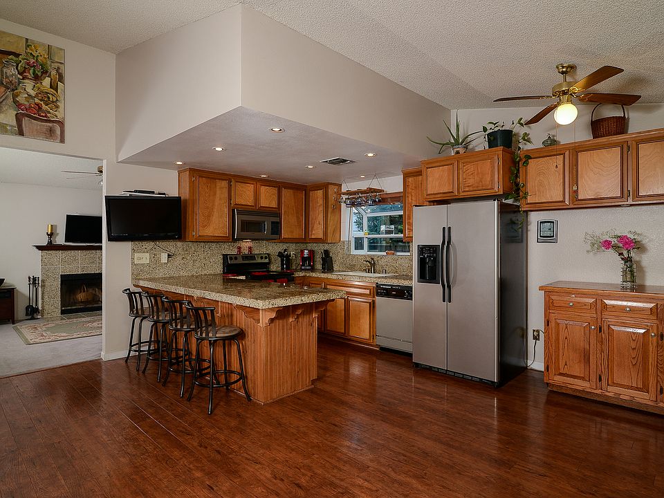 1st image of 2687 Betty Way