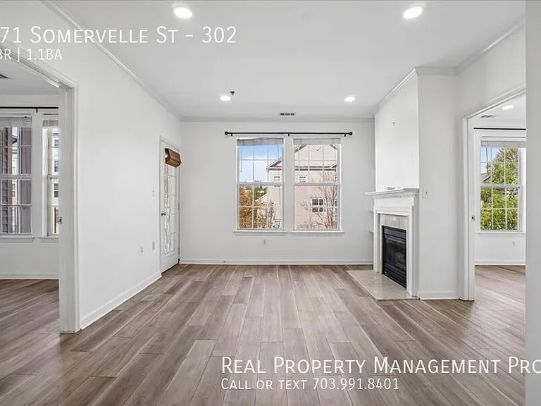 171 Somervelle St #302 — Photo 12