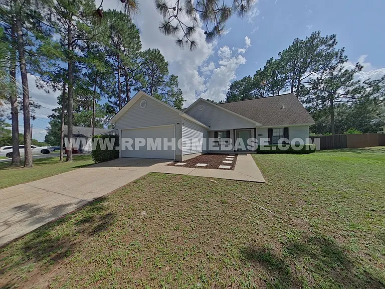 147 Villacrest Dr — Photo 1