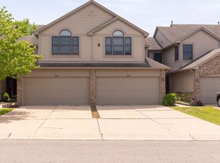 45145 Horseshoe Cir, Canton, MI 48187
