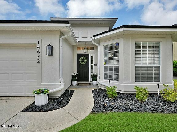 4th image of 14672 FALLING WATERS Drive