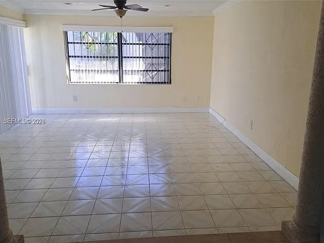 5813 SW 140th Ave — Photo 6