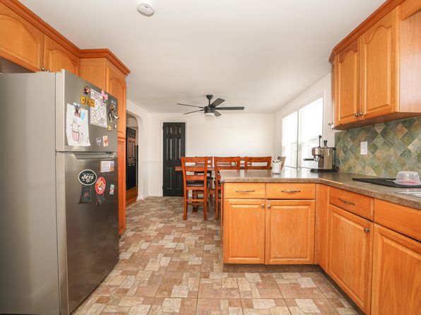 332 Macarthur Ave Floor 2