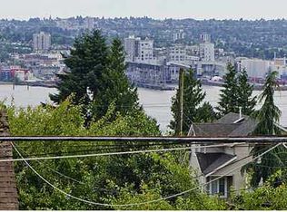 708 Moody Ave, North Vancouver, BC V7L4X5