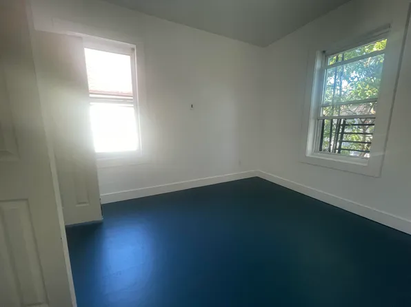 18 Warner Avenue image 6 of 15