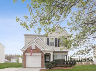 2416 Deberry Ct, Charlotte, NC 28213
