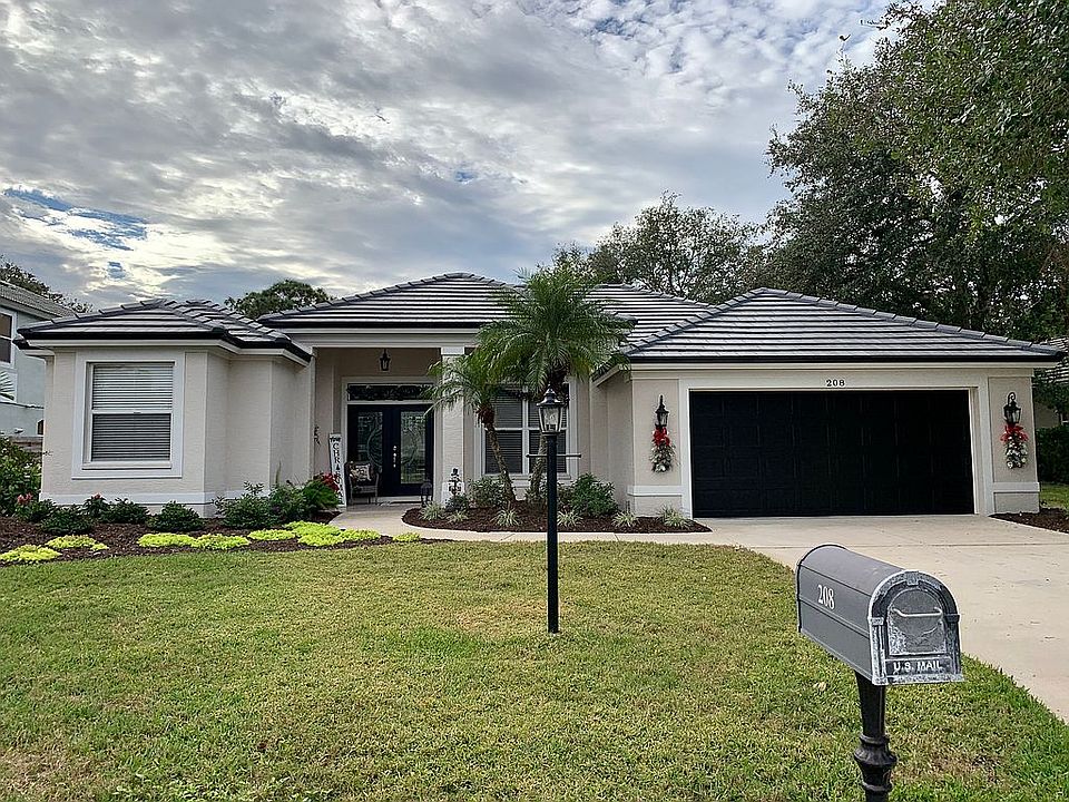 2nd image of 208 Park Trace Blvd