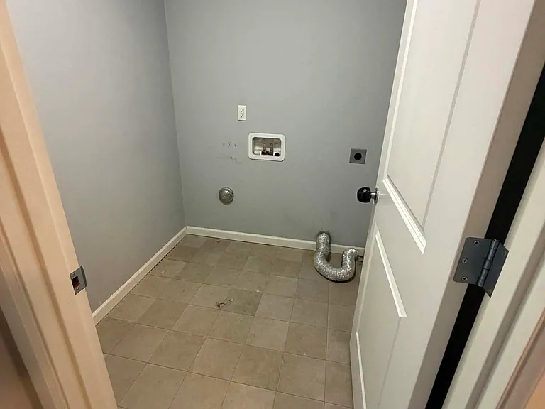 15550 Chad Dr SE — Photo 17
