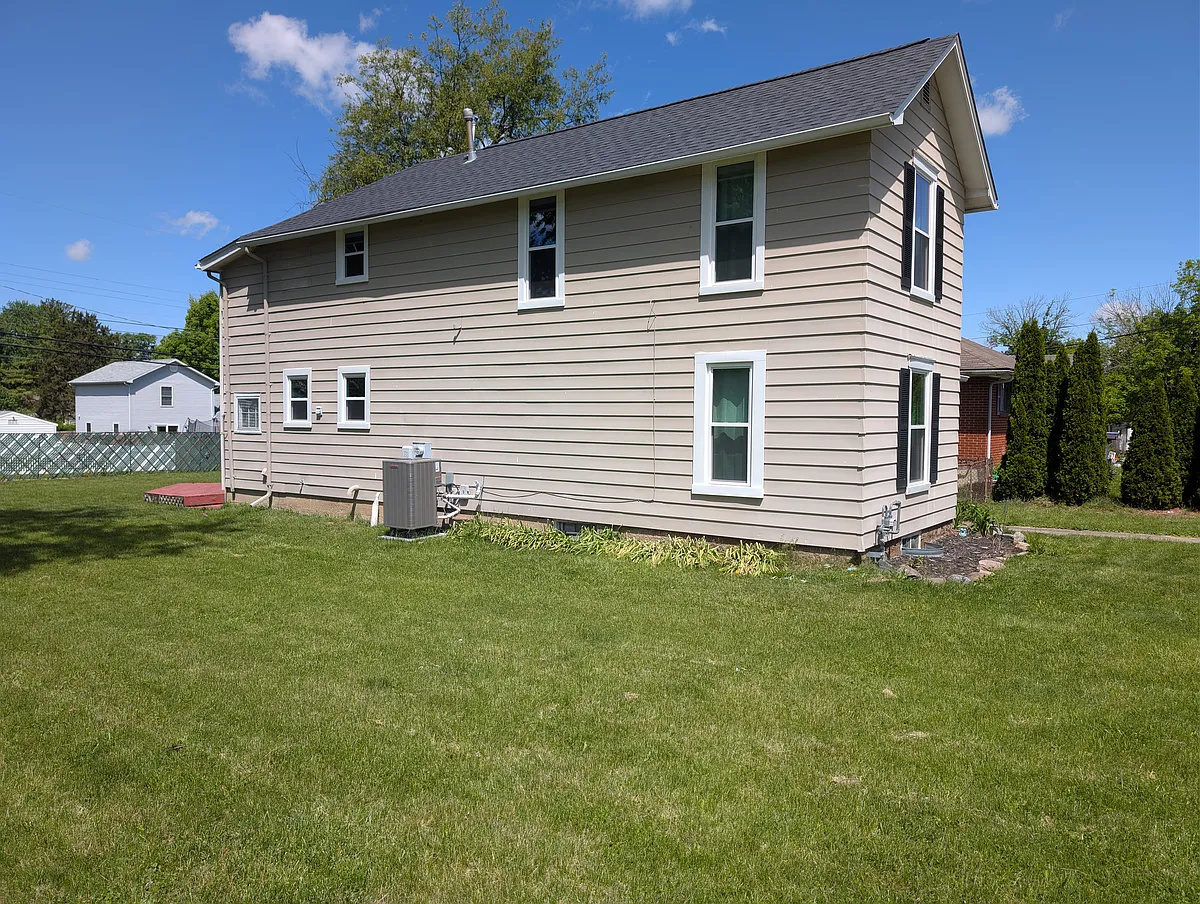 Building Photo - 2813 Haig Ave