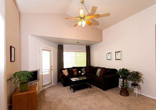 4th image of 6501 San Antonio Dr NE