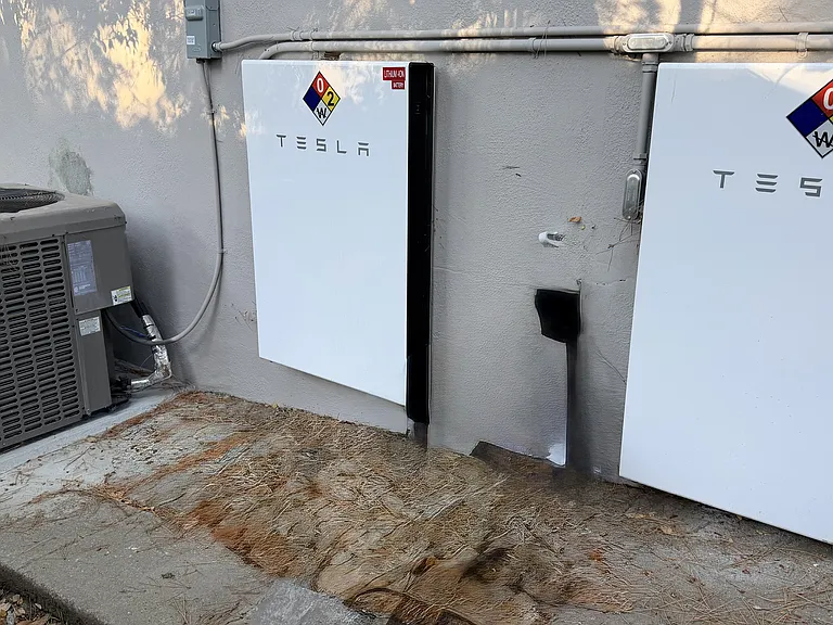 Tesla Back Up Battery
