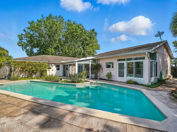 275 NAUTICAL Boulevard S, Atlantic Beach, FL 32233