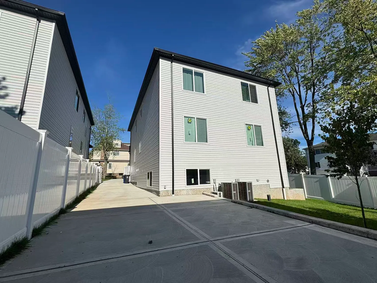 3 bed, 1508 sqft, $4,500 — Photo 4