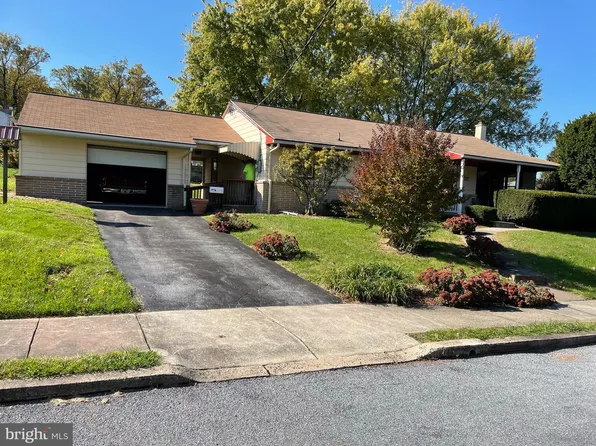 242 Bird St, Birdsboro, PA 19508