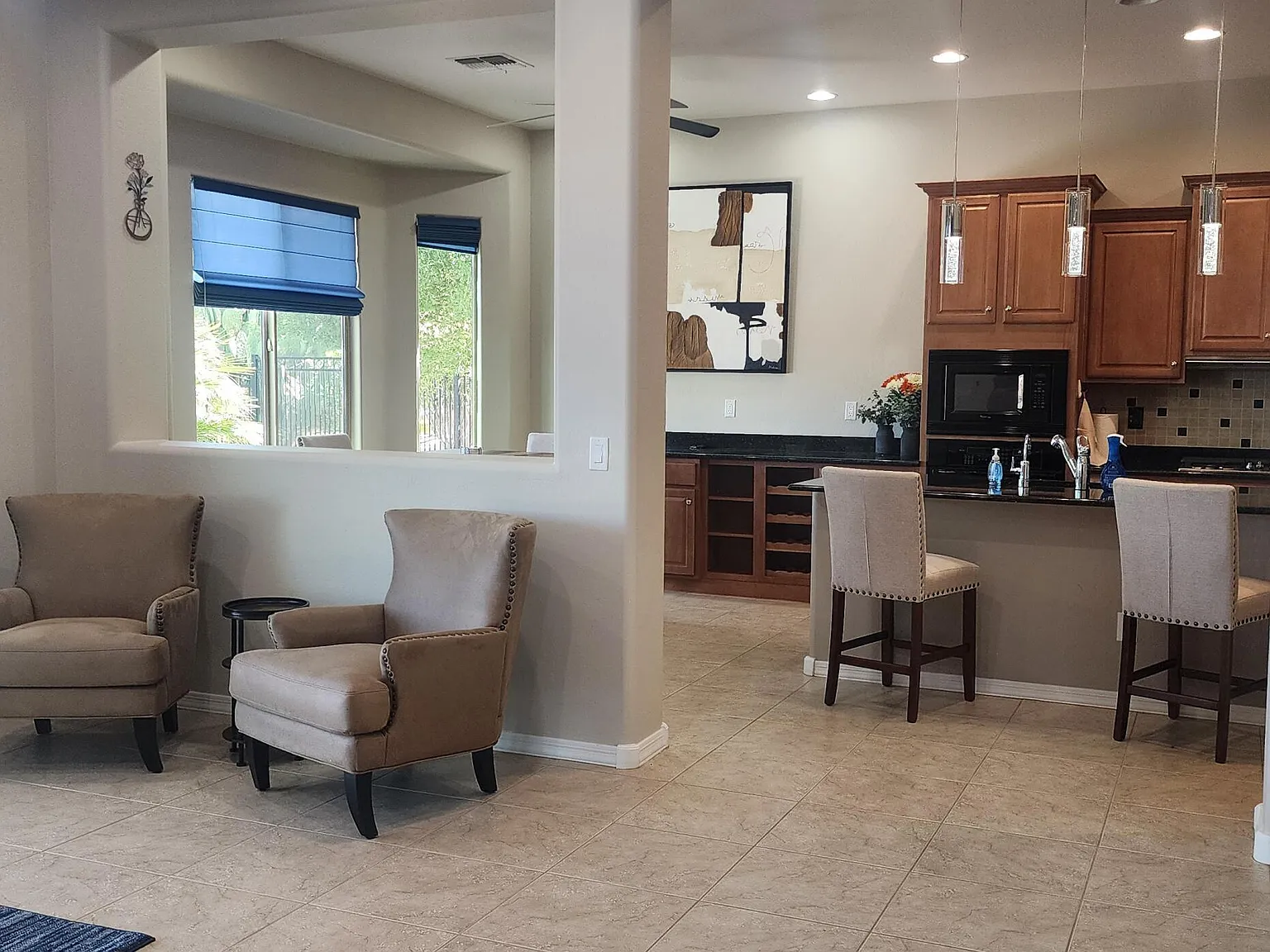2 bed, 2.0 bath, 1961 sqft, $2,500 — Photo 3