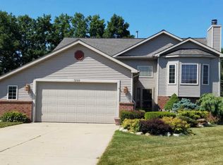 3299 Camrose Dr, Hudsonville, MI 49426