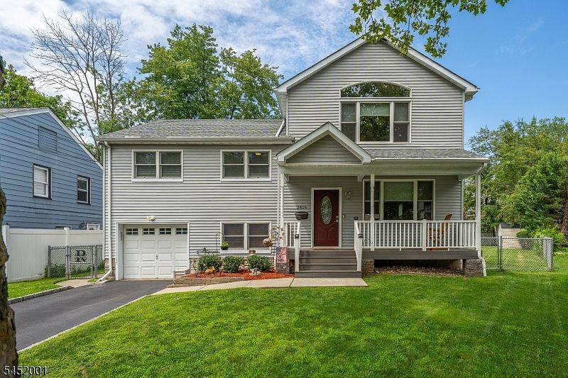1st image of 2416 Hulick Pl