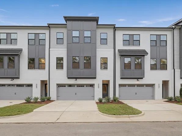 725 Mildred Oaks Ct, Cary, NC 27519